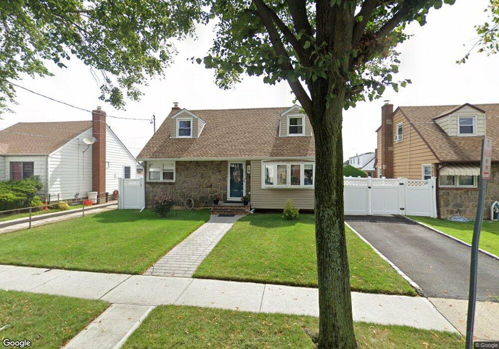 19 Fendale St, Franklin Square, NY 11010 - photo 1