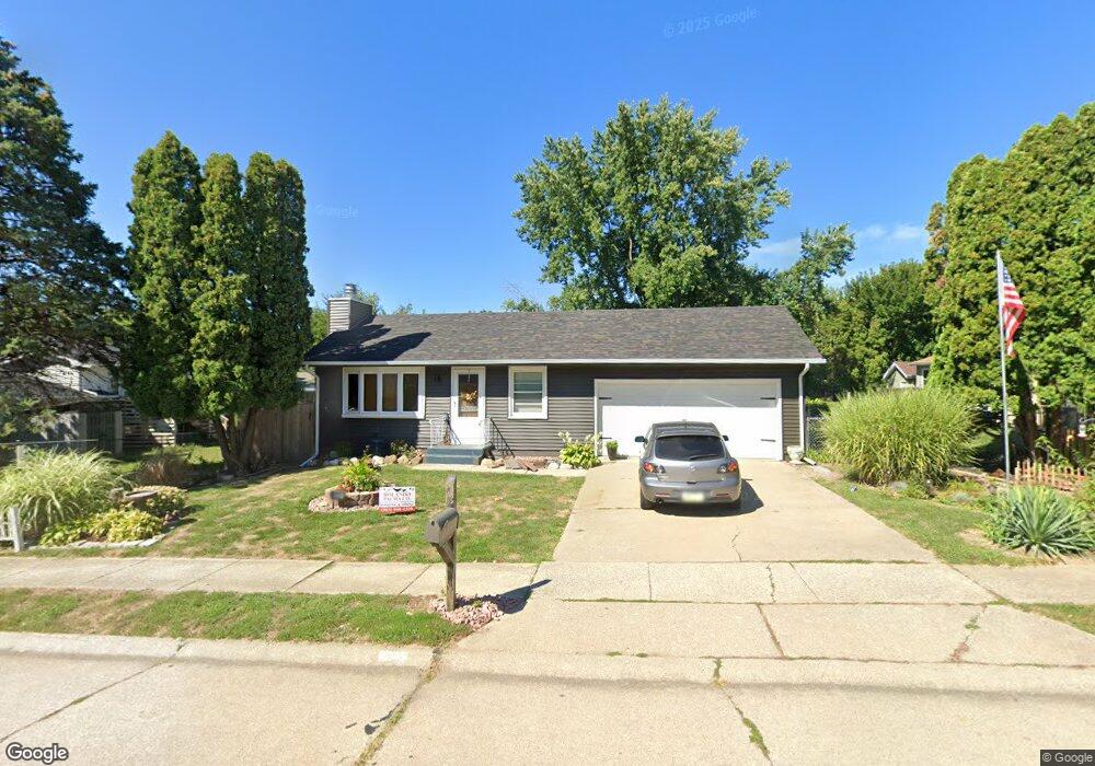 1661 Hitching Post Ln, Davenport, IA 52806 - photo 1