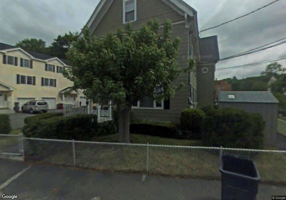 119 Hildreth St unit 3rd Floor, Lowell, MA 01850 - photo 1