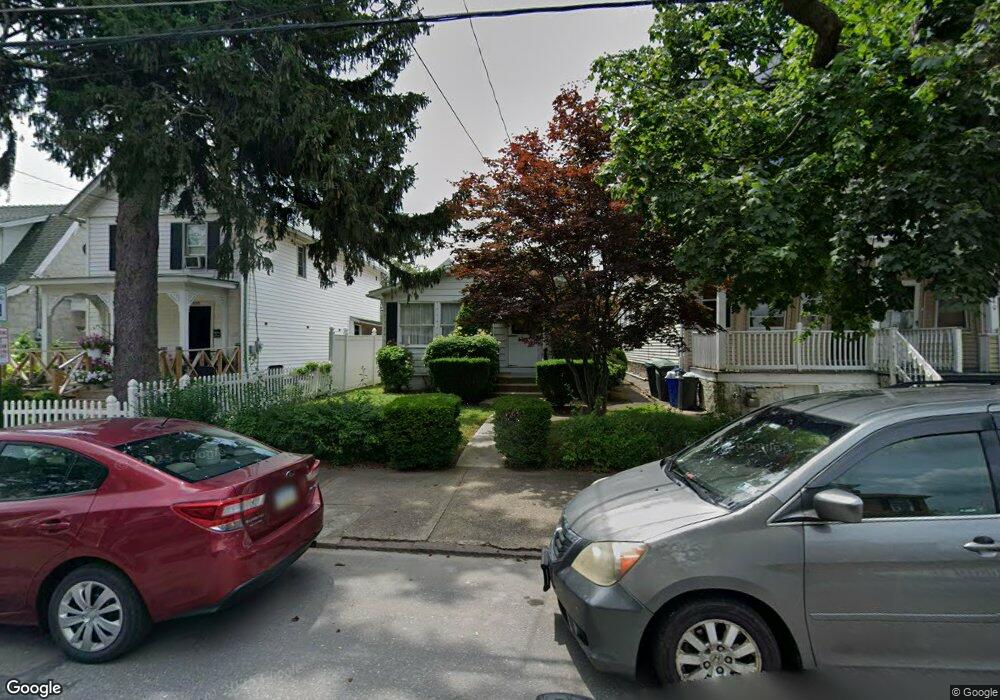 538 N Locust St, Hazleton, PA 18201 - photo 1