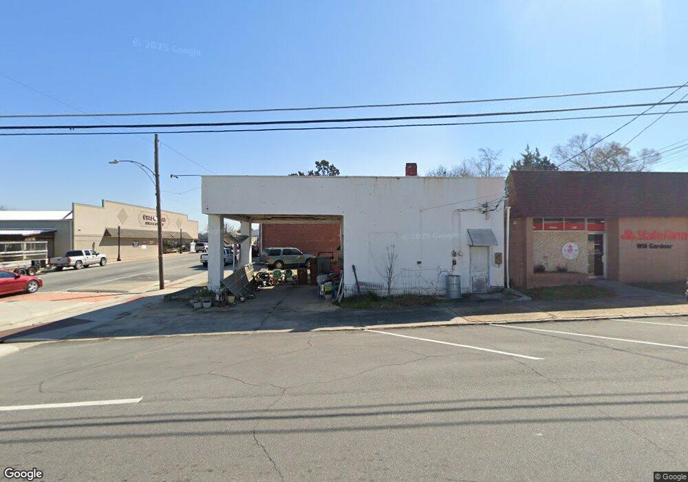 13 W Oak St, Mc Rae, GA 31055 - photo 1