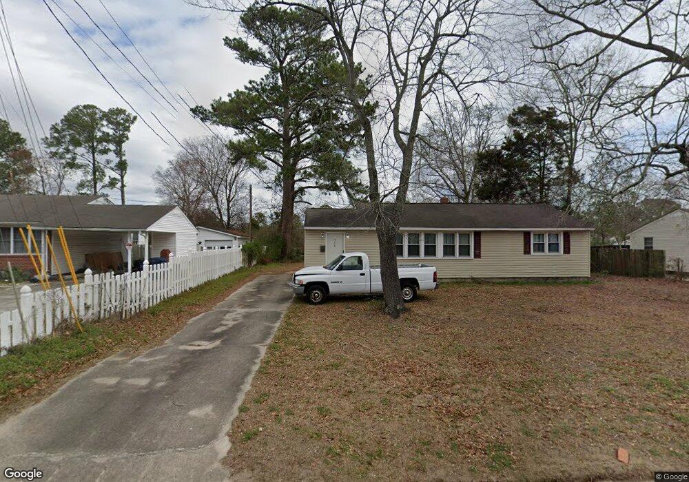 714 Henderson Dr, Jacksonville, NC 28540 - photo 1