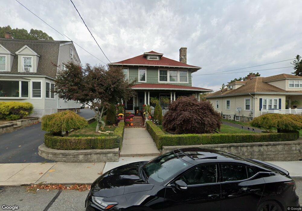 29 Bellevue Place, New London, CT 06320 - photo 1