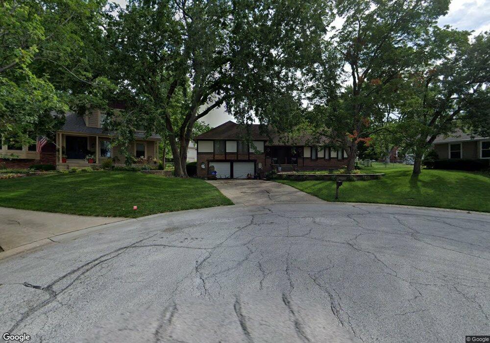 6923 Rene Ct, Shawnee, KS 66216 - photo 1