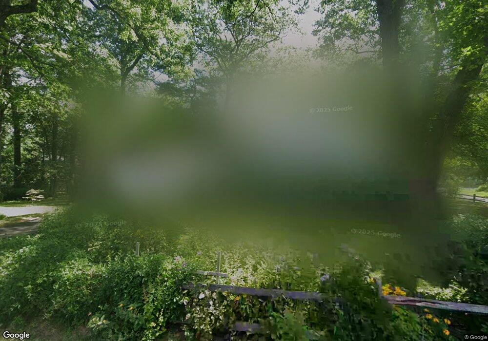 2 Carver Cir, Simsbury, CT 06070 - photo 1