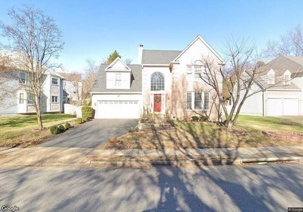 5804 Magnolia Ln, Falls Church, VA 22041 - photo 1