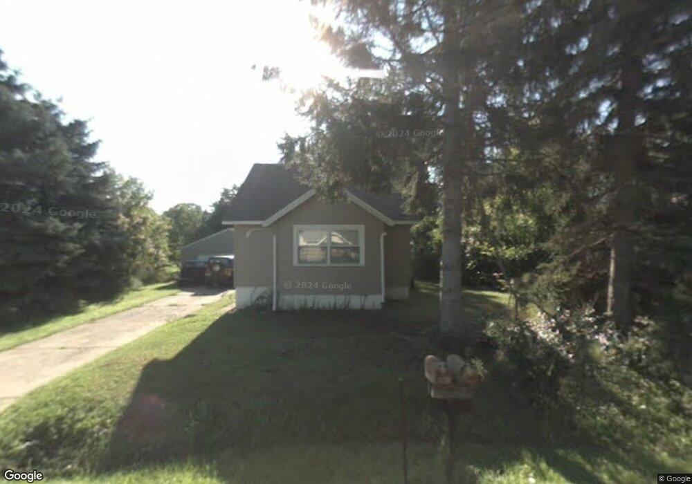 1113 Gilbert St, Flint, MI 48532 - photo 1