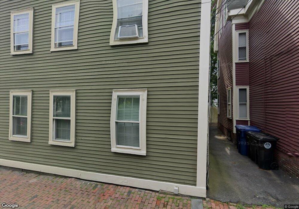 17 Beckford St unit 2, Salem, MA 01970 - photo 1