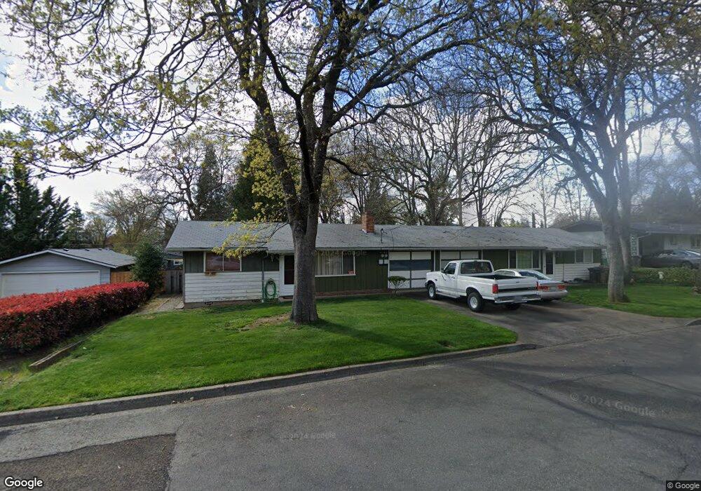 760 NE 12th St, Grants Pass, OR 97526 - photo 1