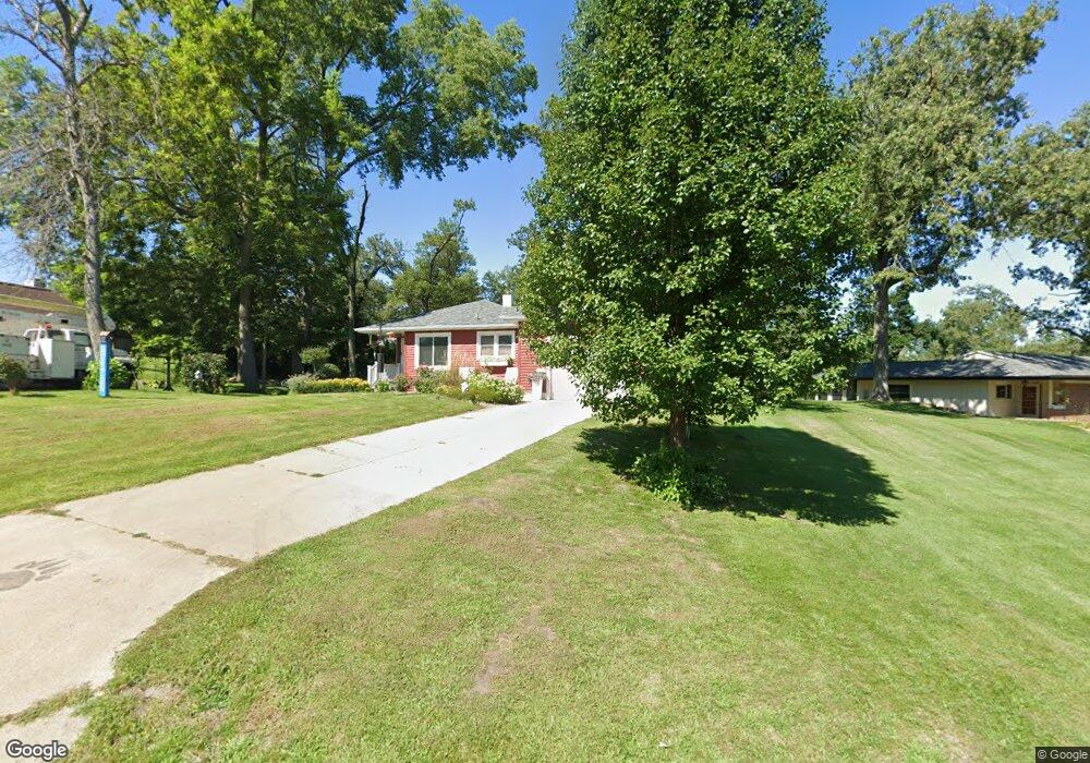 612 Forest Blvd, Marshalltown, IA 50158 - photo 1