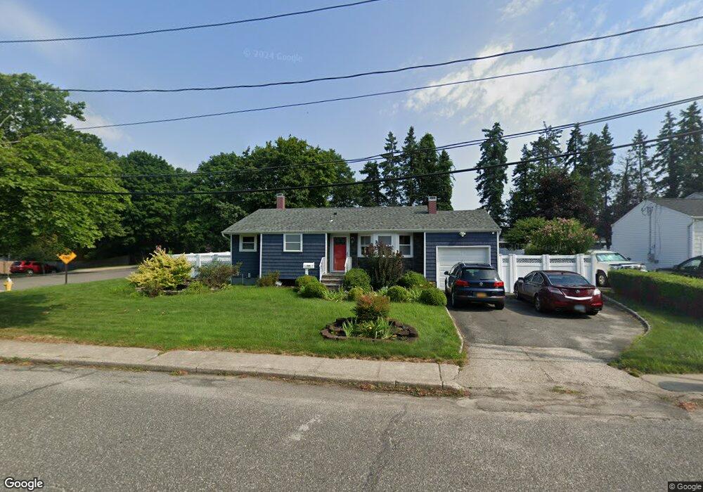 1201 Wave Ave, Medford, NY 11763 - photo 1