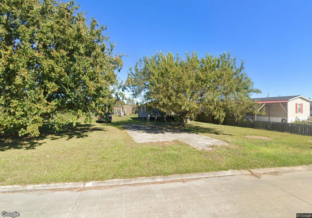377 Mozart Dr, Houma, LA 70363 - photo 1