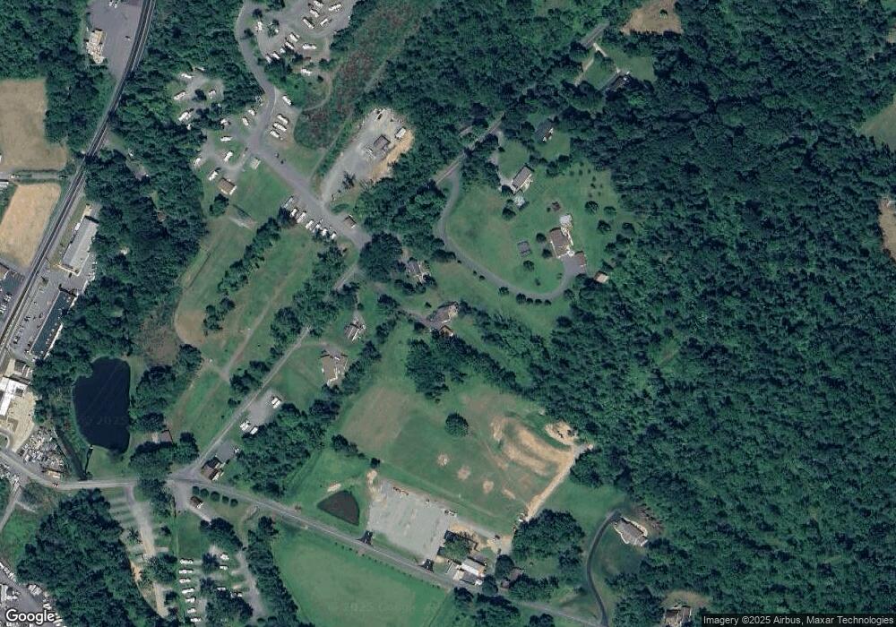 106 Washington Rd, Bechtelsville, PA 19505 - photo 1