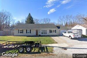 805 S 5th Place, Mattoon, IL 61938