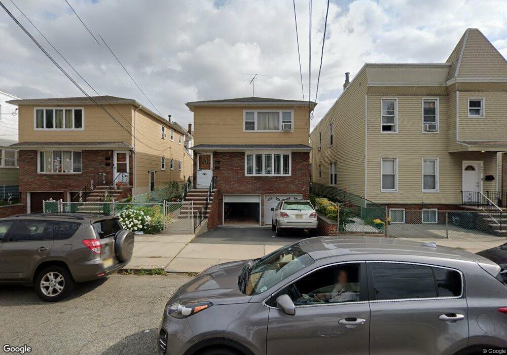 292 Maple St, Kearny, NJ 07032 - photo 1