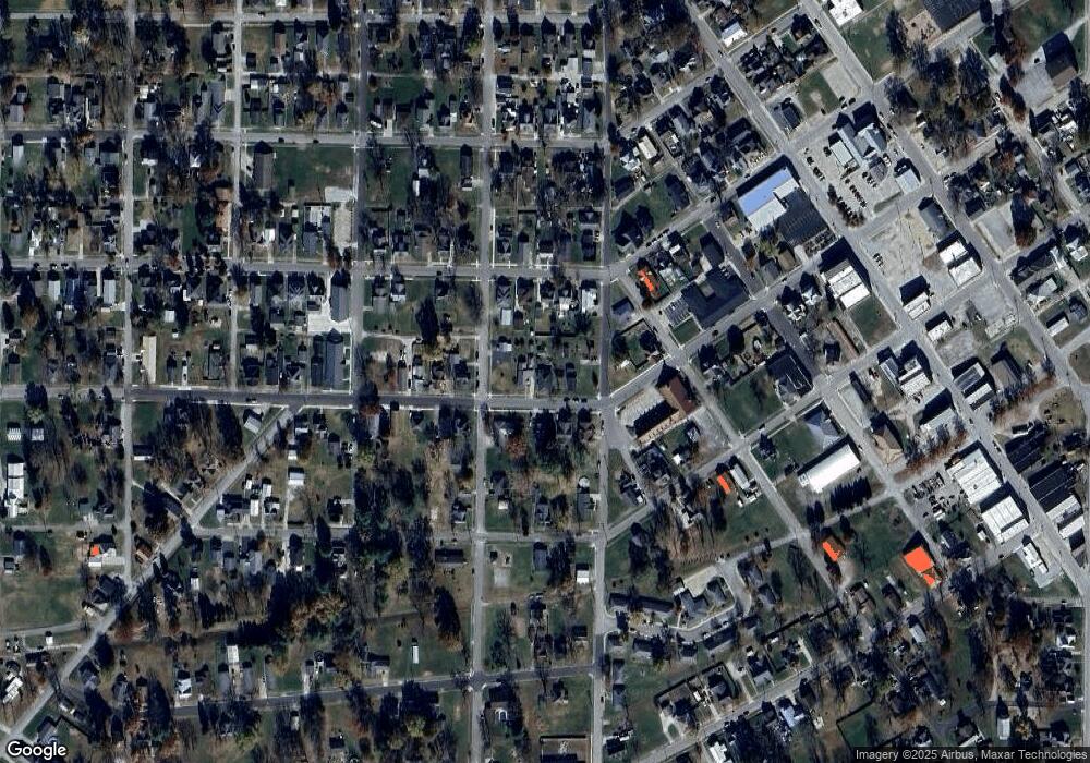 414 W 3rd St, Bicknell, IN 47512 - photo 1