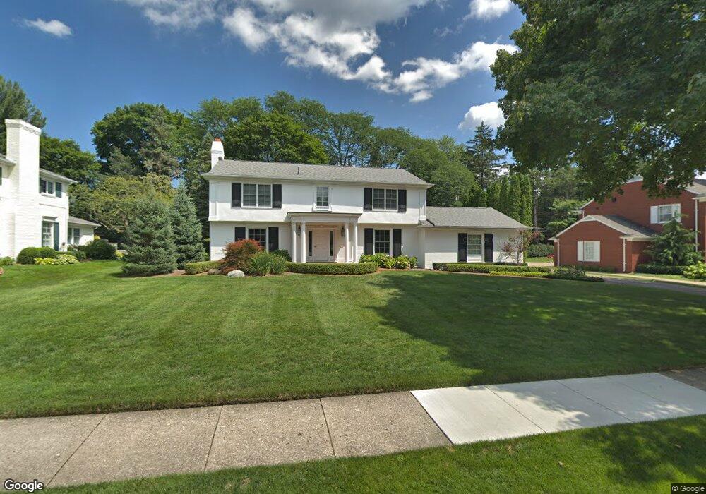 1310 Sandringham Way, Bloomfield Hills, MI 48301 - photo 1