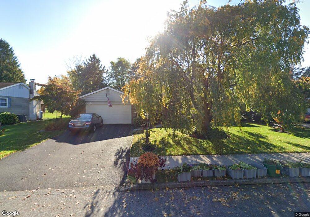 28 Sycamore Ln, Palmyra, PA 17078 - photo 1