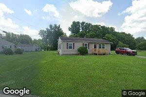 2001 E Carver Dr, Muncie, IN 47303