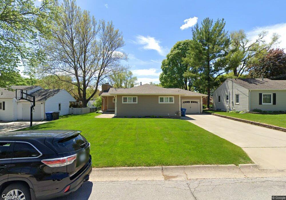 5904 Crown Ln, Des Moines, IA 50311 - photo 1