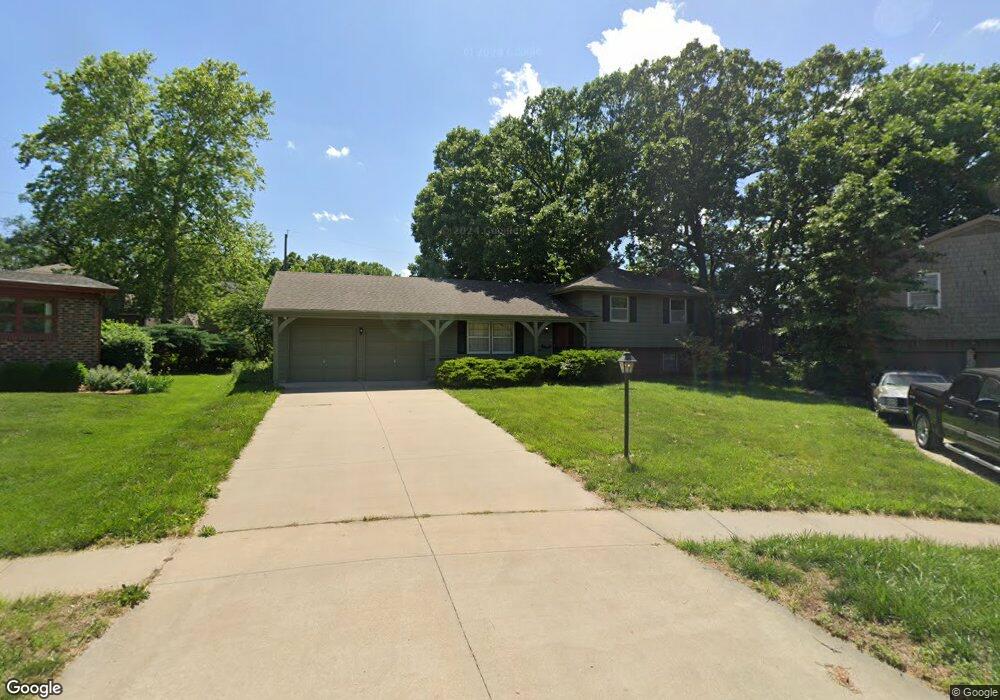 1931 SW Damon Ct, Topeka, KS 66611 - photo 1