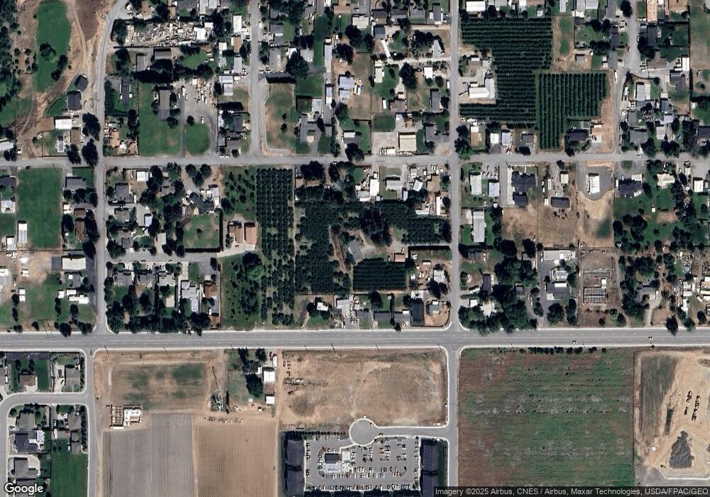 80 N Nevada Ave, East Wenatchee, WA 98802 - photo 1