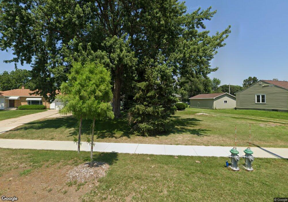 4920 University Ave, Cedar Falls, IA 50613 - photo 1