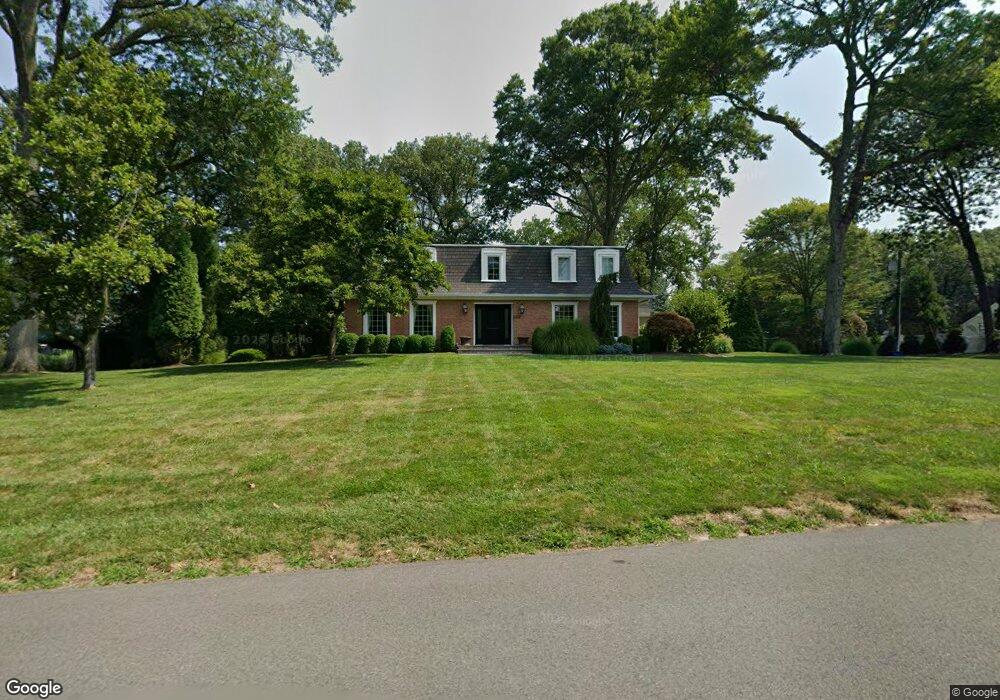 352 Lakeview Dr, Wyckoff, NJ 07481 - photo 1