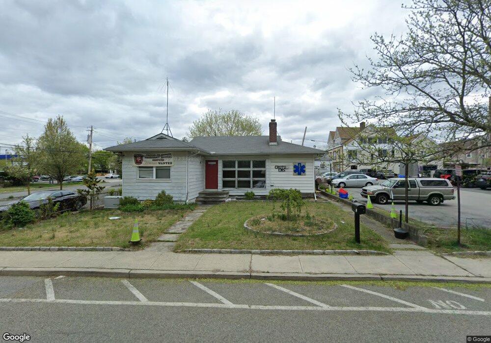 44 Wayne St, Croton On Hudson, NY 10520 - photo 1