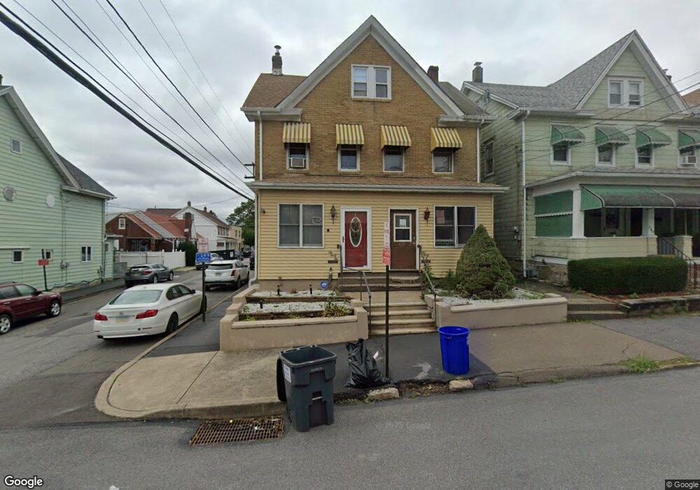 644 N Laurel St, Hazleton, PA 18201 - photo 1