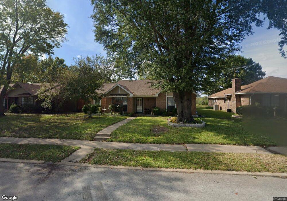 303 Sheffield Dr, Wylie, TX 75098 - photo 1