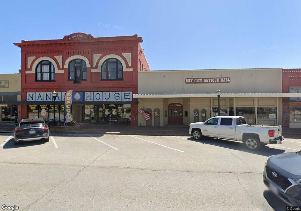 1722 6th St, Bay City, TX 77414 - photo 1