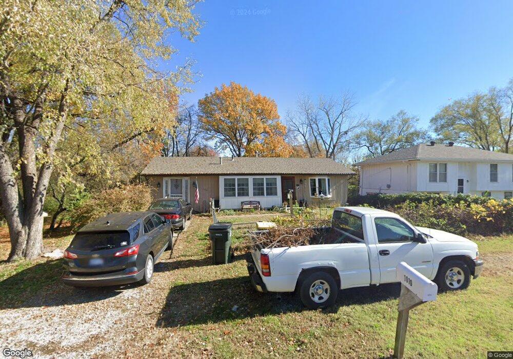 1010 N 4th St, Lansing, KS 66043 - photo 1