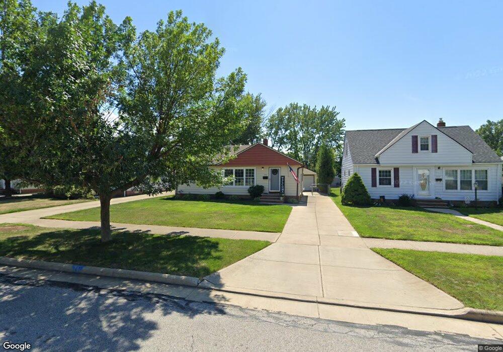 1656 Drenik Dr, Wickliffe, OH 44092 - photo 1