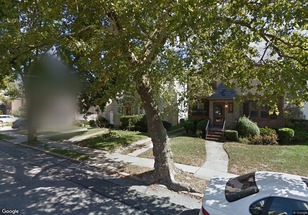 8147 189th St, Hollis, NY 11423 - photo 1