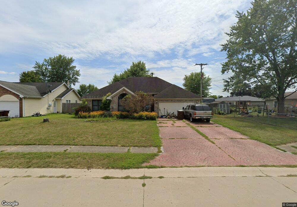 905 Cambridge Ln, Edinburgh, IN 46124 - photo 1