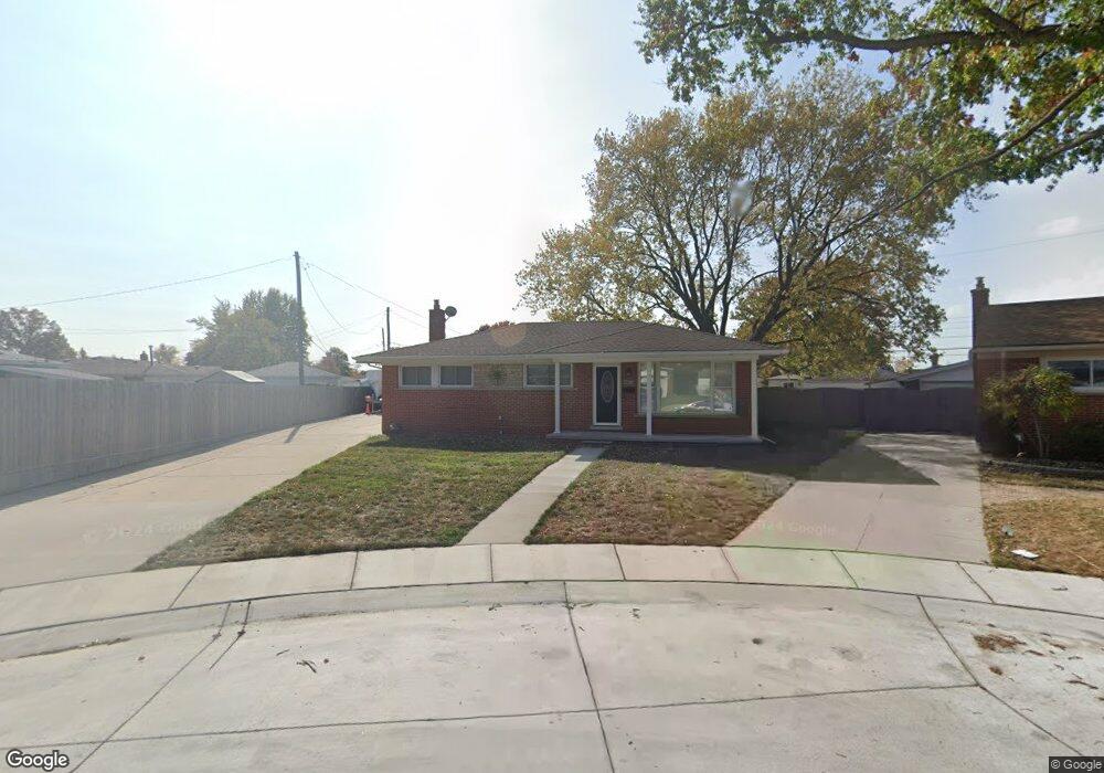 27285 W Crestmont St, Roseville, MI 48066 - photo 1