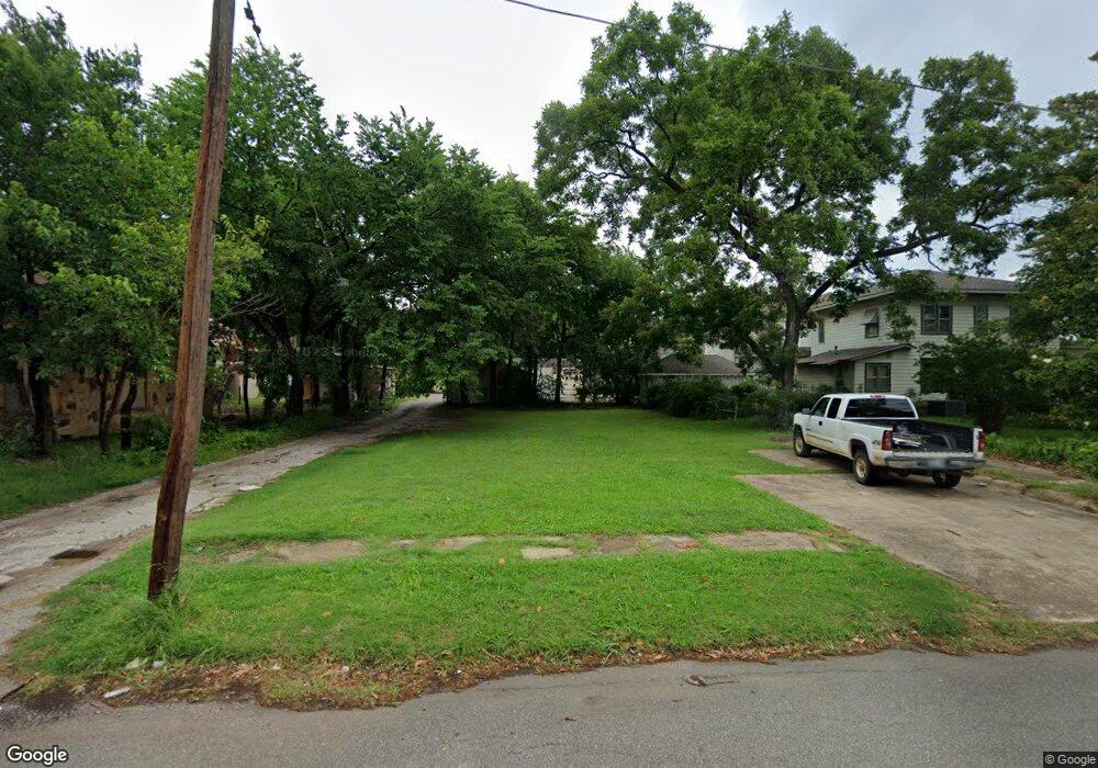 11 4th Ave NW, Ardmore, OK 73401 - photo 1