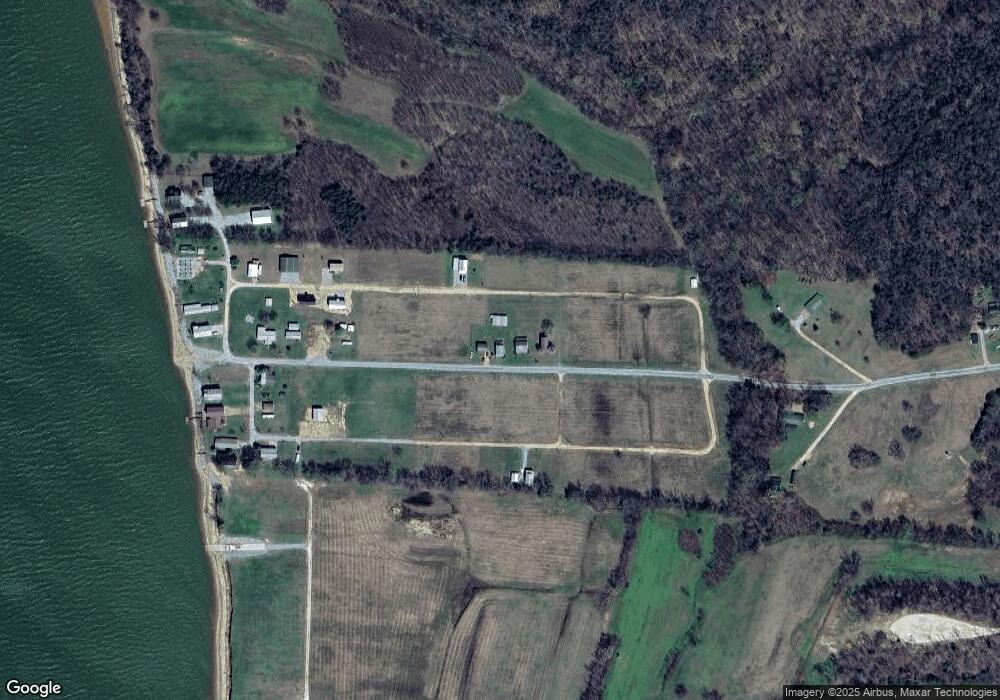 486 Eagle Bend Rd, Linden, TN 37096 - photo 1