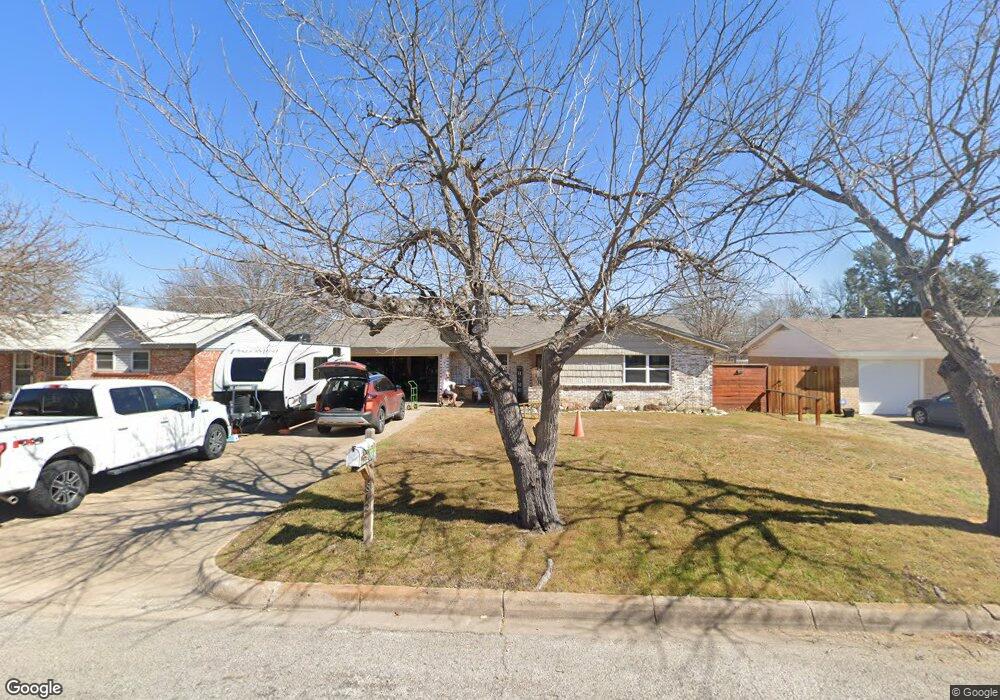 812 Saddle Rd, Fort Worth, TX 76108 - photo 1
