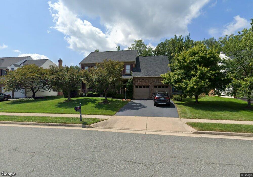 3673 Stonewall Manor Dr, Triangle, VA 22172 - photo 1