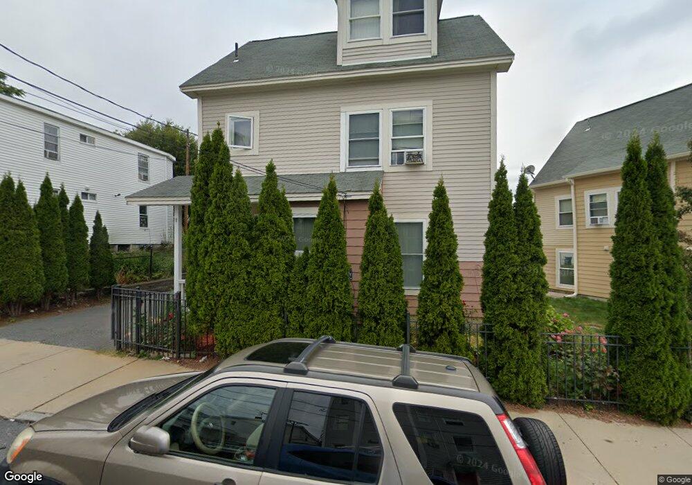 9 Mechanic St, Lawrence, MA 01841 - photo 1