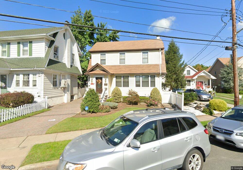 105 Saint Stephens Place, Staten Island, NY 10306 - photo 1