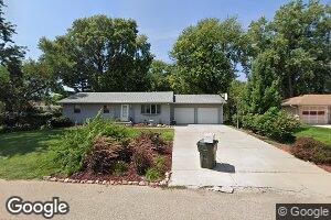 304 N 10th Ave, Fort Calhoun, NE 68023