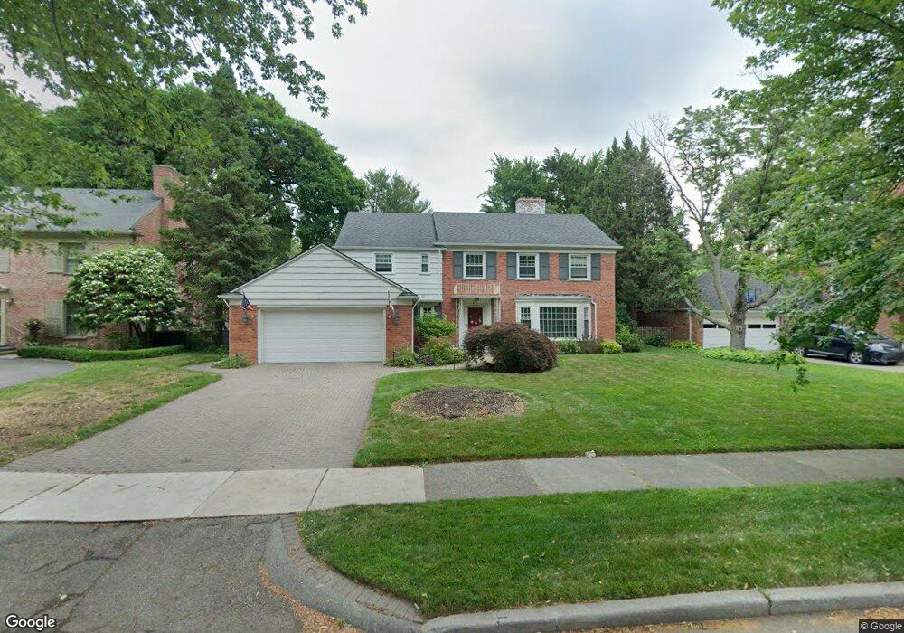 26 Edgemere Rd, Grosse Pointe Farms, MI 48236 - photo 1