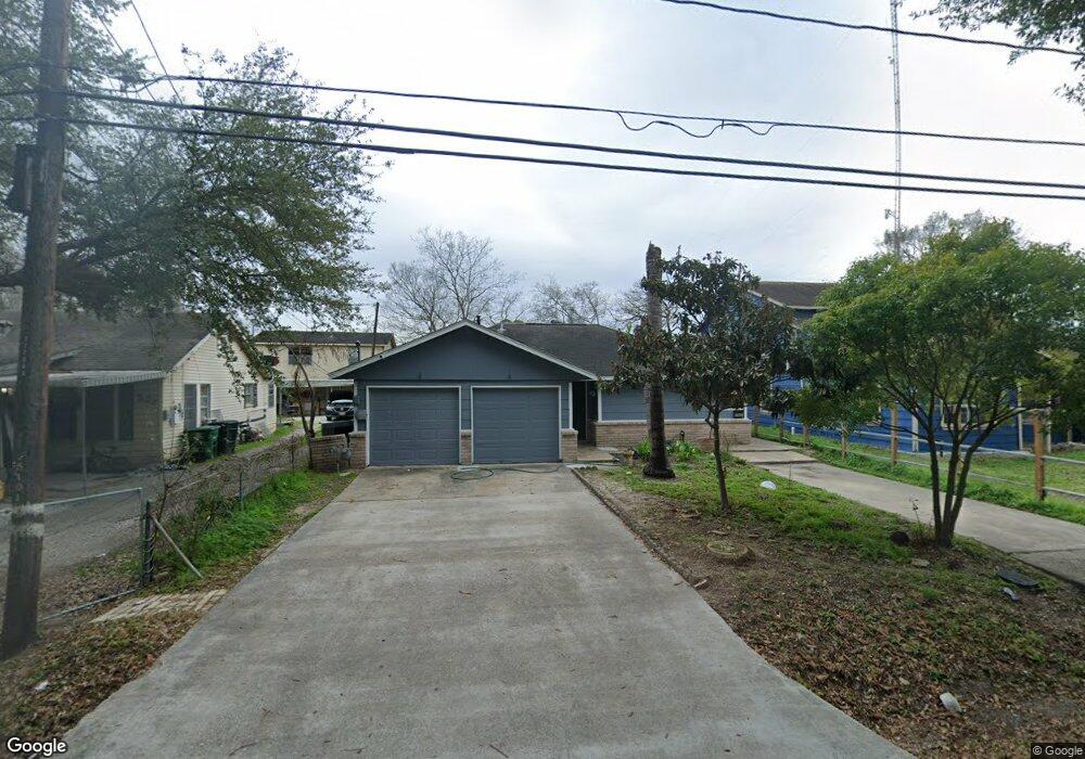 220 Neyland St, Houston, TX 77022 - photo 1