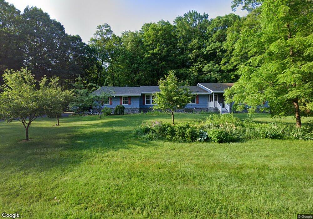 4 Walnut Ln W, Schenectady, NY 12309 - photo 1