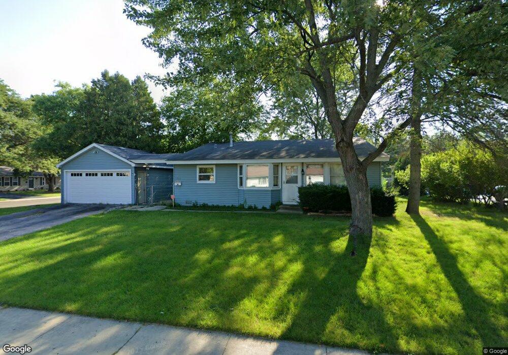 1513 Amarillo Dr, Carpentersville, IL 60110 - photo 1