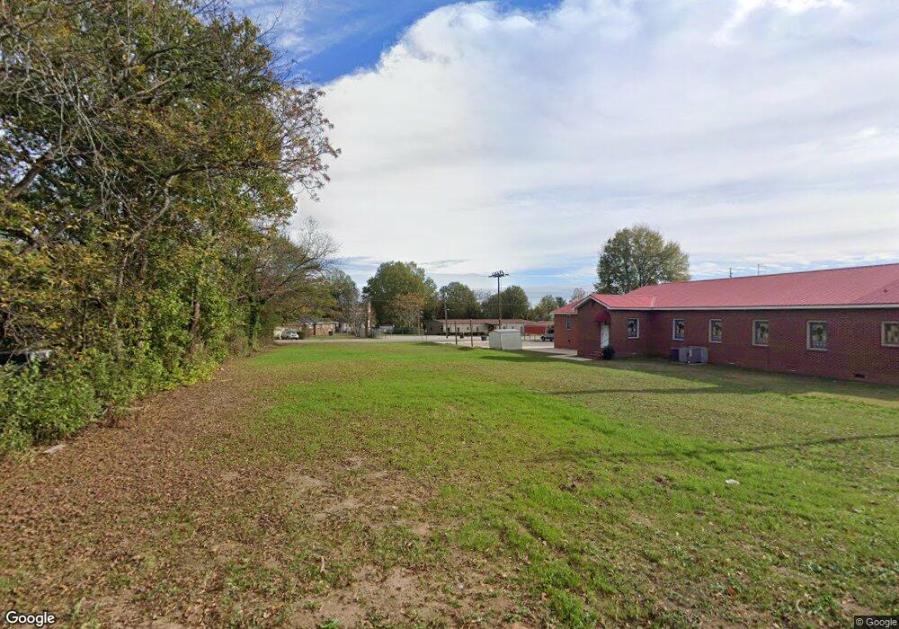 222 Willow St, Elberton, GA 30635 - photo 1