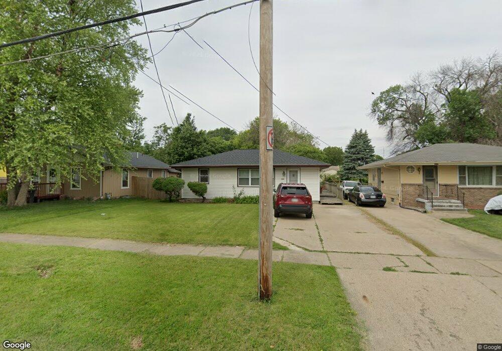 2214 E 24th St, Des Moines, IA 50317 - photo 1